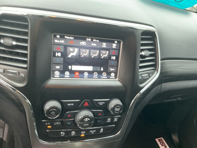 2020 Jeep Grand Cherokee Laredo