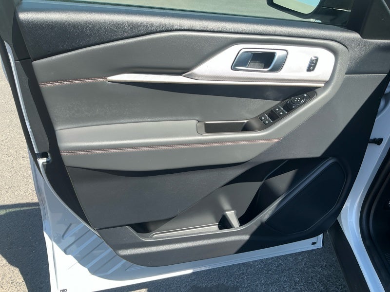 2025 Ford Explorer Active - Photo 15