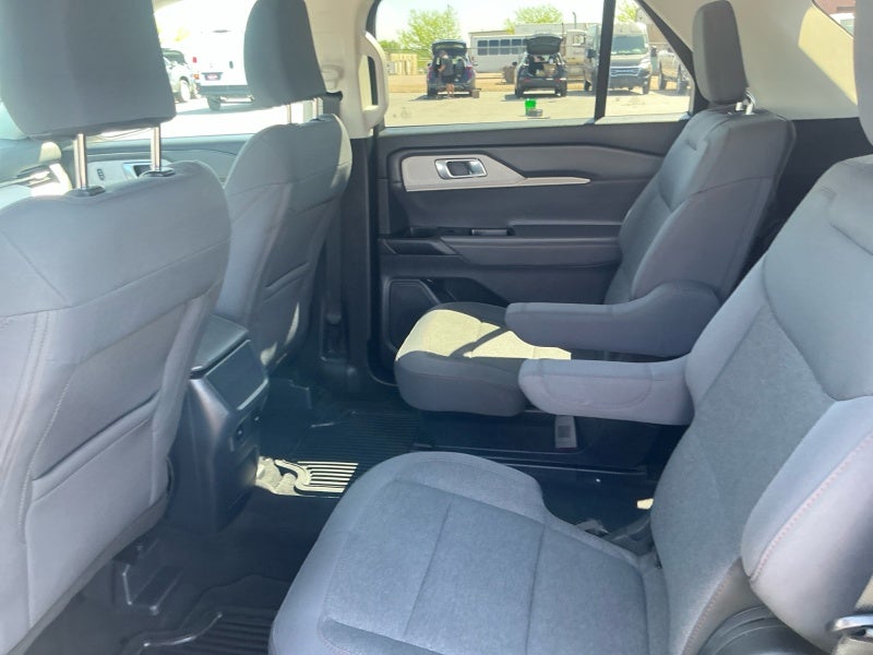 2025 Ford Explorer Active - Photo 16