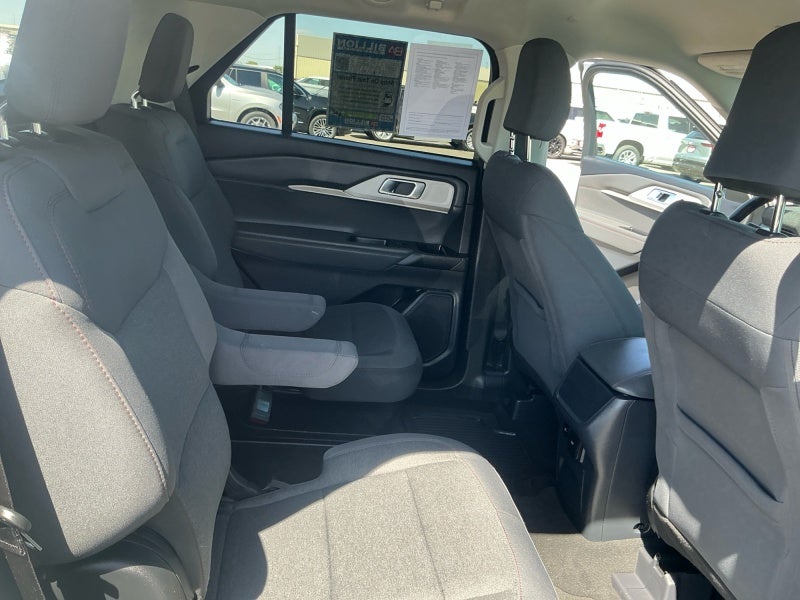 2025 Ford Explorer Active - Photo 19
