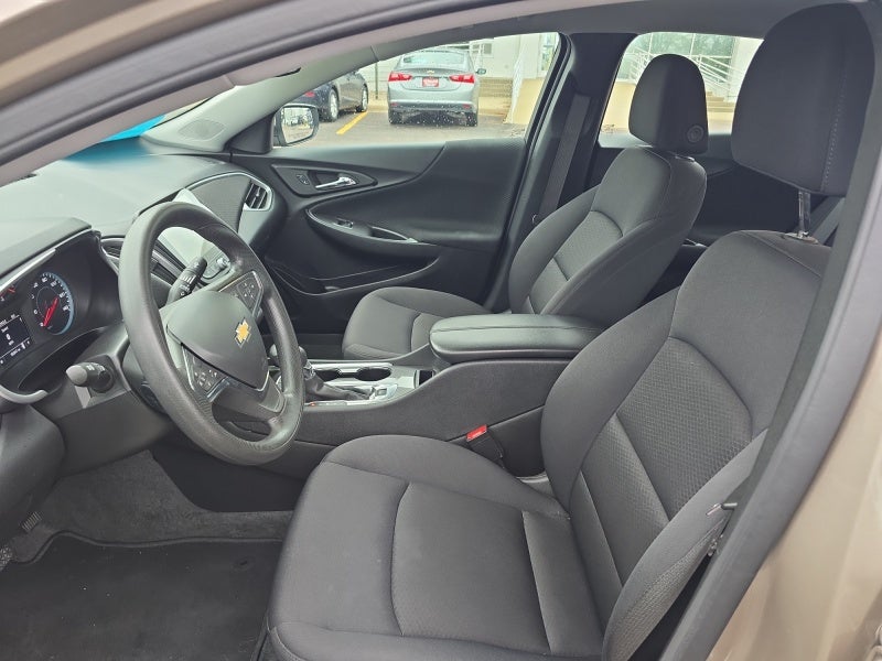 2025 Chevrolet Malibu 1LT - Photo 11