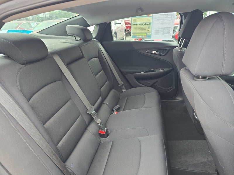2025 Chevrolet Malibu 1LT - Photo 13