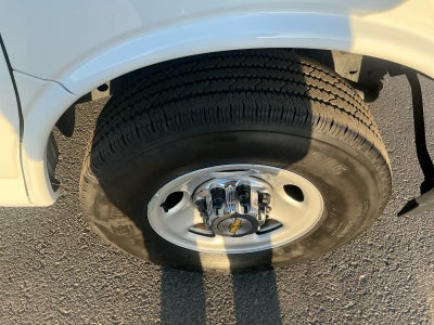 2024 Chevrolet Express Passenger LT