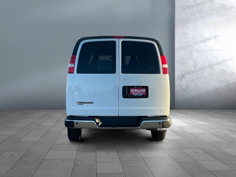 2024 Chevrolet Express Passenger LT