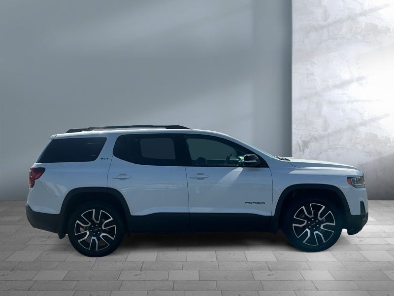 2021 GMC Acadia SLT