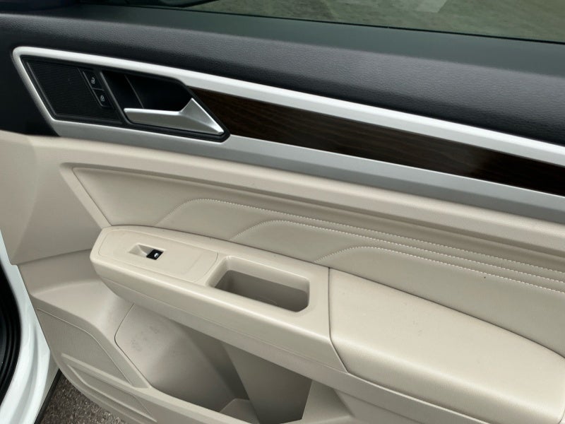 2023 Volkswagen Atlas 2.0T SE w/Technology