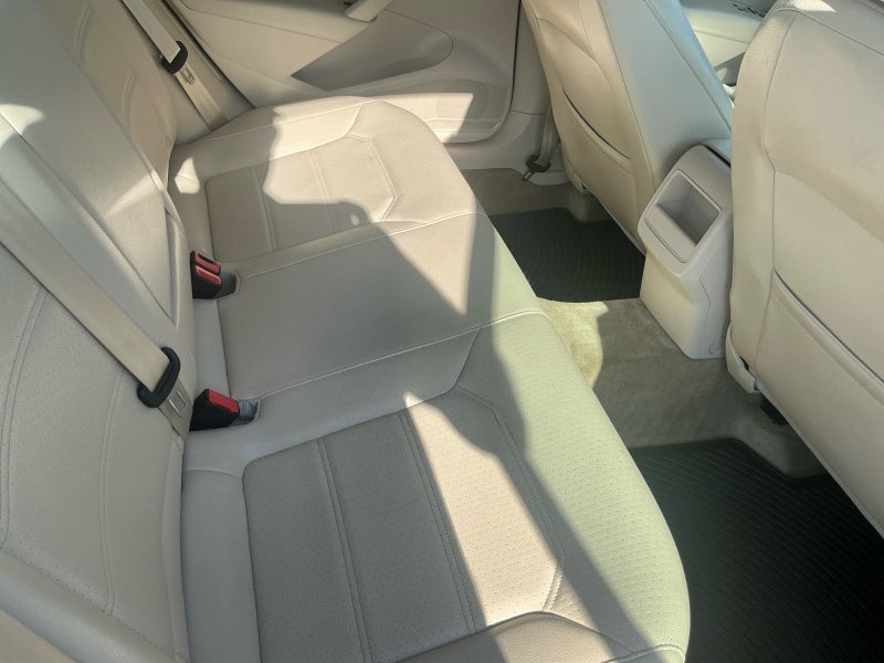 2015 Volkswagen Passat Limited Edition - Photo 17