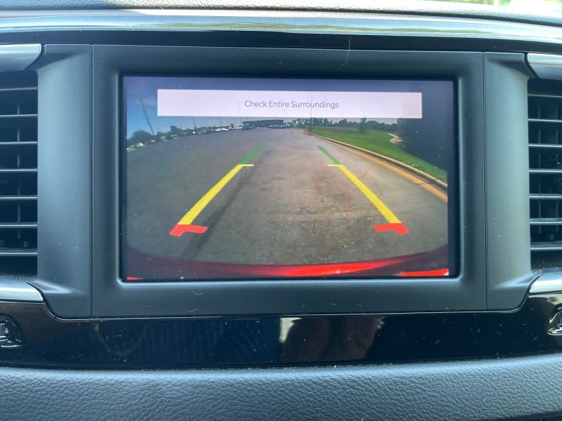 2022 Chrysler Voyager LX