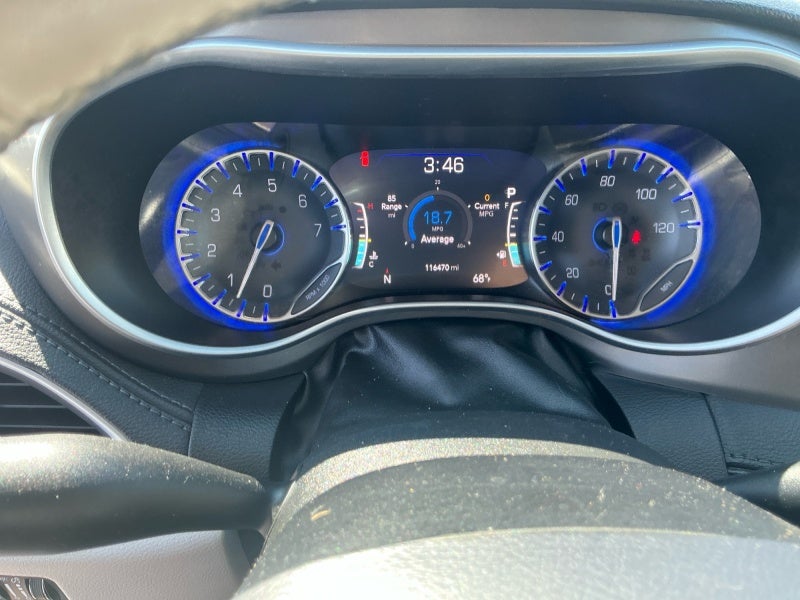 2019 Chrysler Pacifica Limited - Photo 10