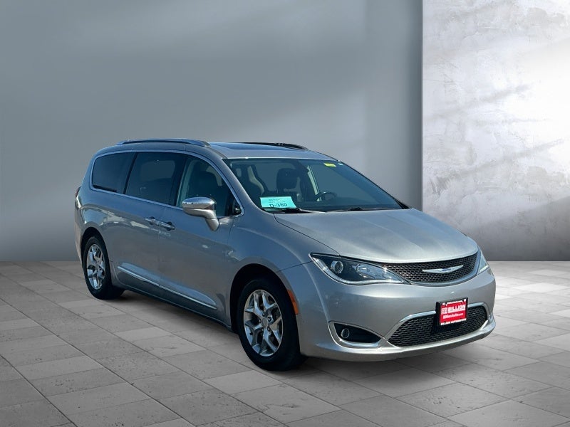 2019 Chrysler Pacifica Limited - Photo 8