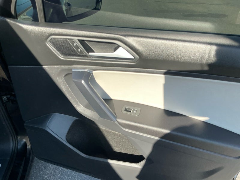 2021 Volkswagen Tiguan SE R-Line Black
