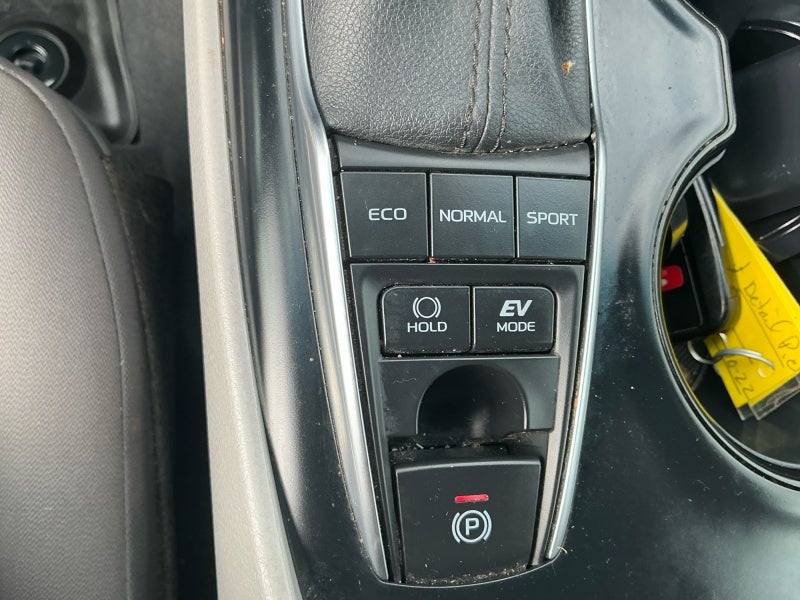 2020 Toyota Camry Hybrid LE