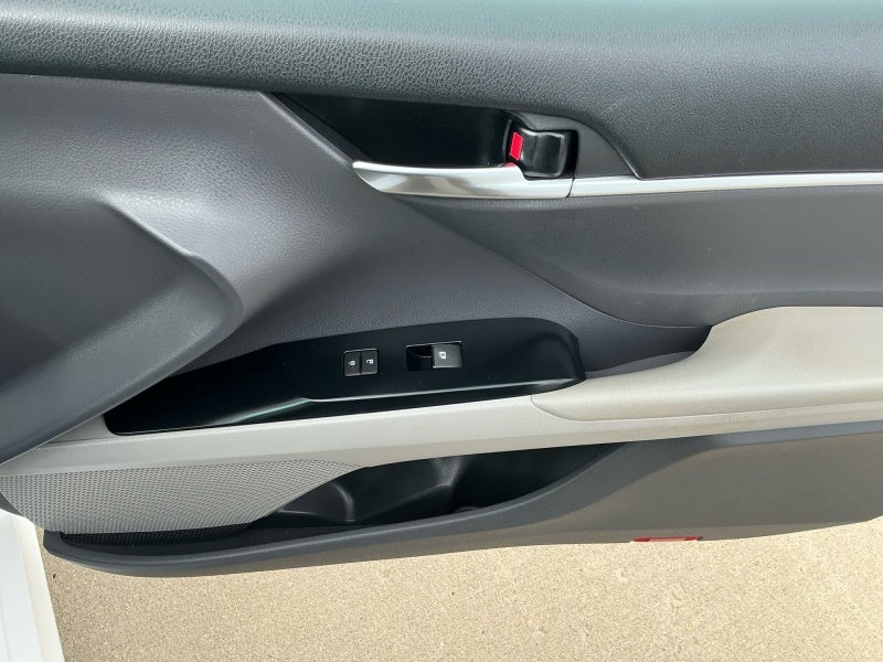 2020 Toyota Camry Hybrid LE