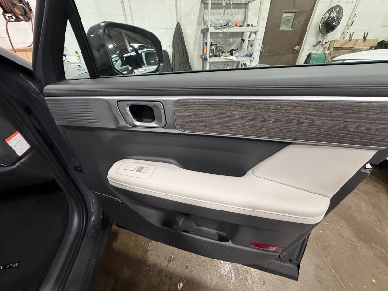 2027 Hyundai SANTA FE HYBRID Limited 6P