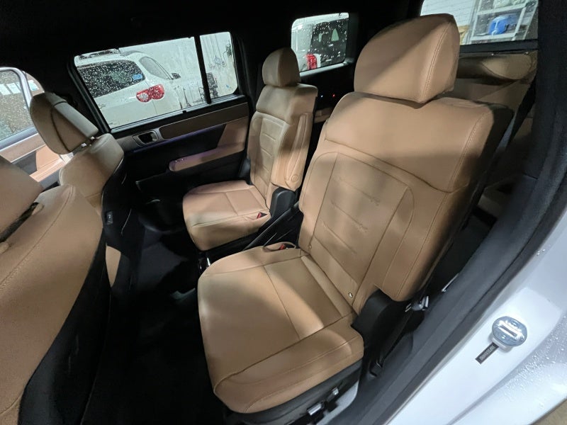2027 Hyundai SANTA FE HYBRID Limited 6P
