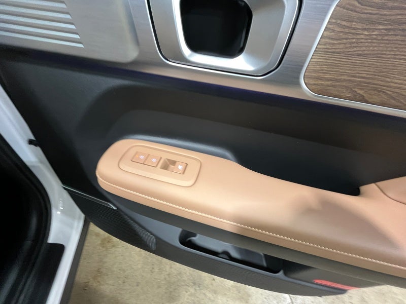 2027 Hyundai SANTA FE HYBRID Limited 6P