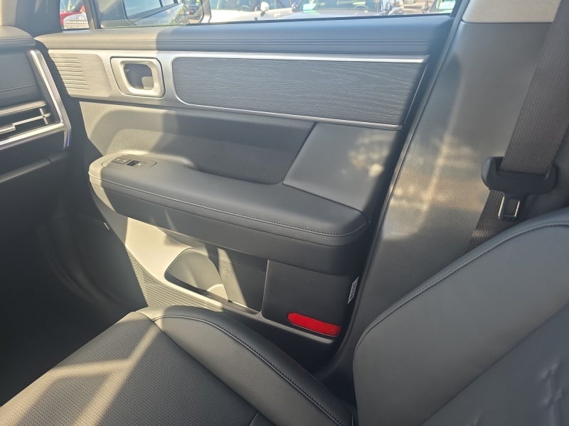 2027 Hyundai SANTA FE Limited 7P