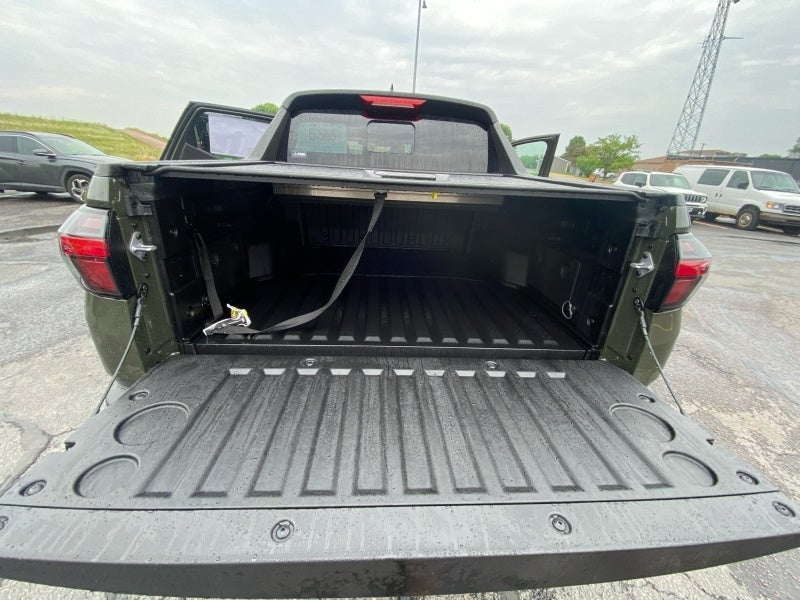 2025 Hyundai SANTA CRUZ SEL Activity