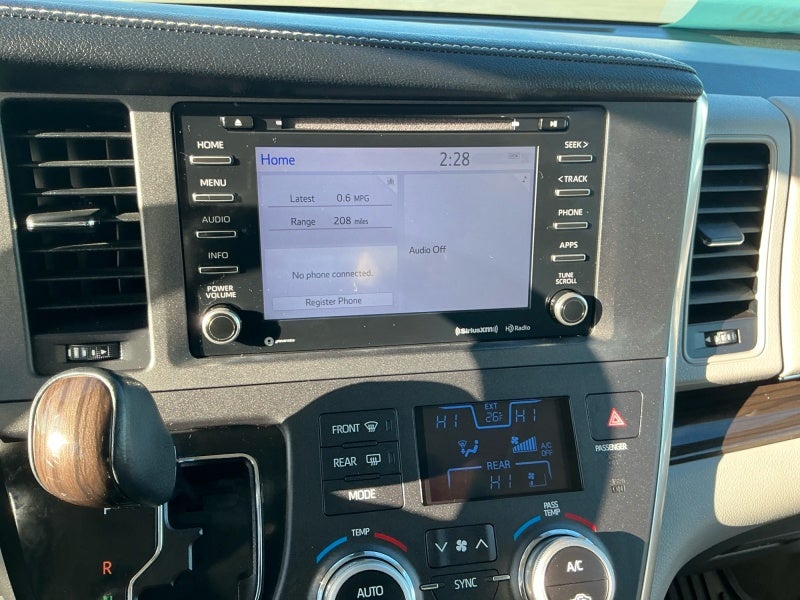 2018 Toyota Sienna XLE