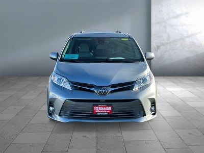 2018 Toyota Sienna XLE