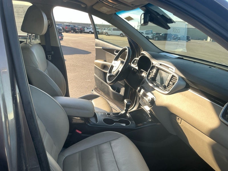 2019 Kia Sorento EX V6