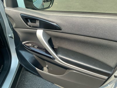 2022 Mitsubishi Eclipse Cross LE