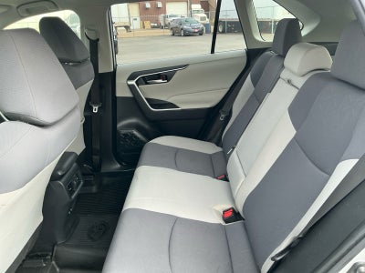 2020 Toyota RAV4 Hybrid XLE