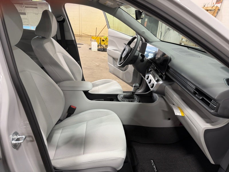 2027 Hyundai KONA SE