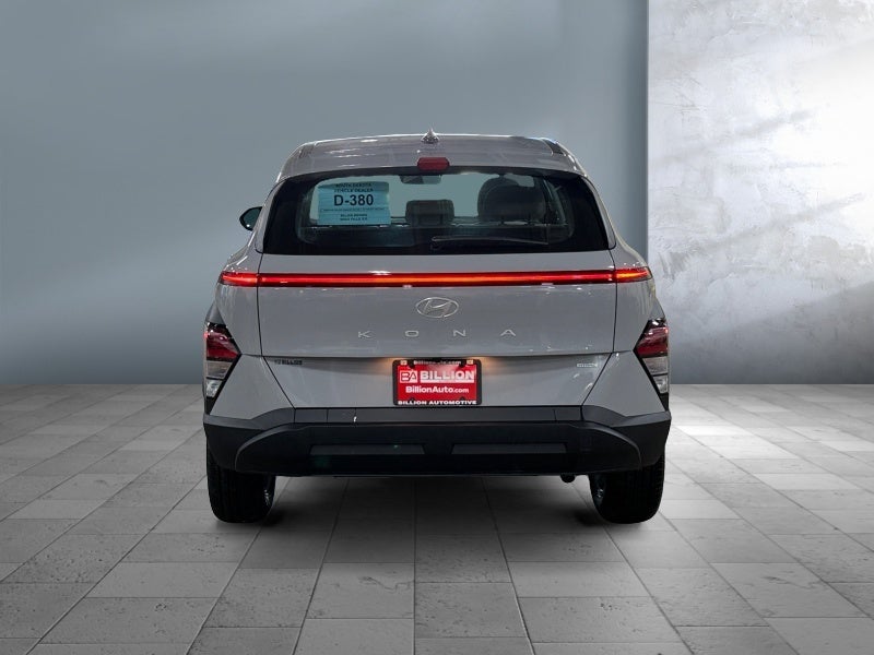 2027 Hyundai KONA SE
