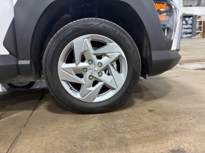 2025 Hyundai KONA SE