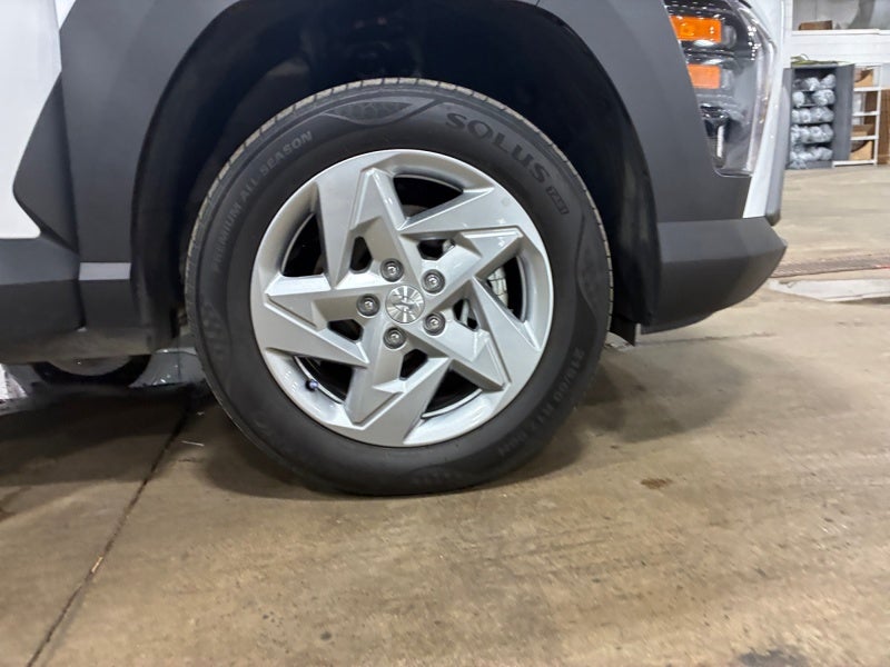 2025 Hyundai KONA SE