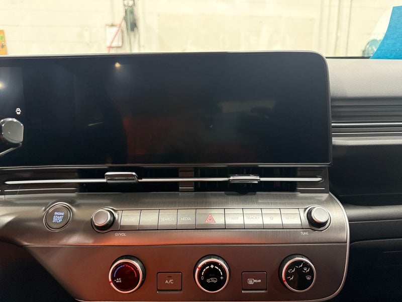 2027 Hyundai KONA SE