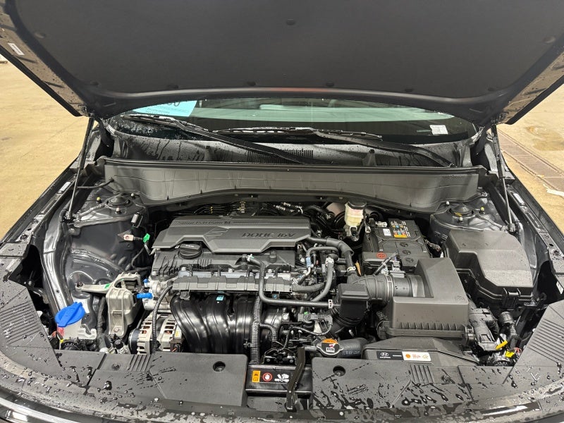 2027 Hyundai KONA SE