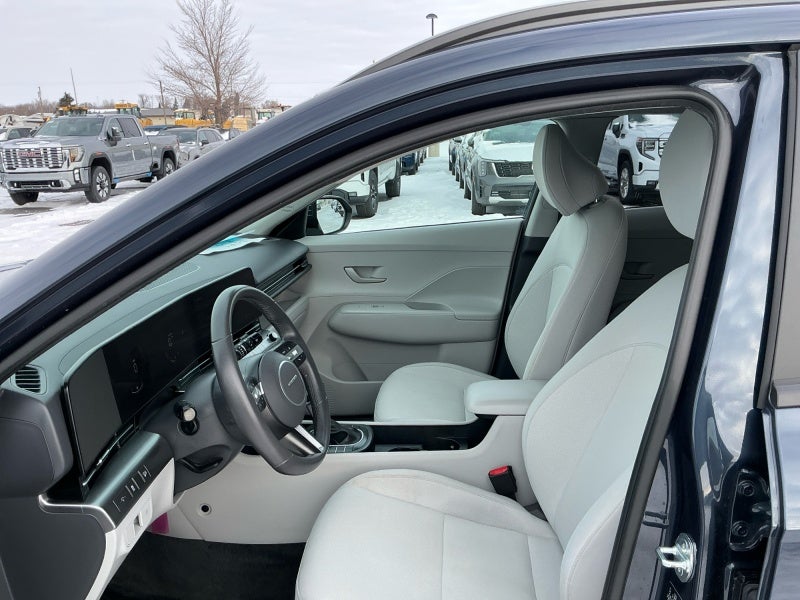 2025 Hyundai KONA SEL
