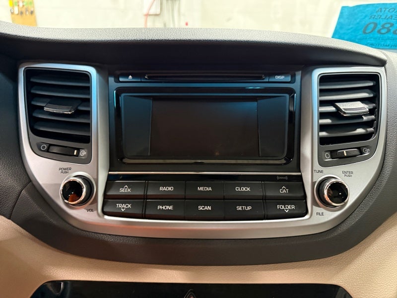 2016 Hyundai TUCSON SE