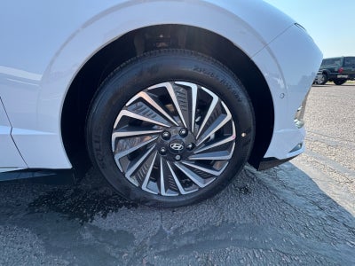 2025 Hyundai SONATA HYBRID Limited