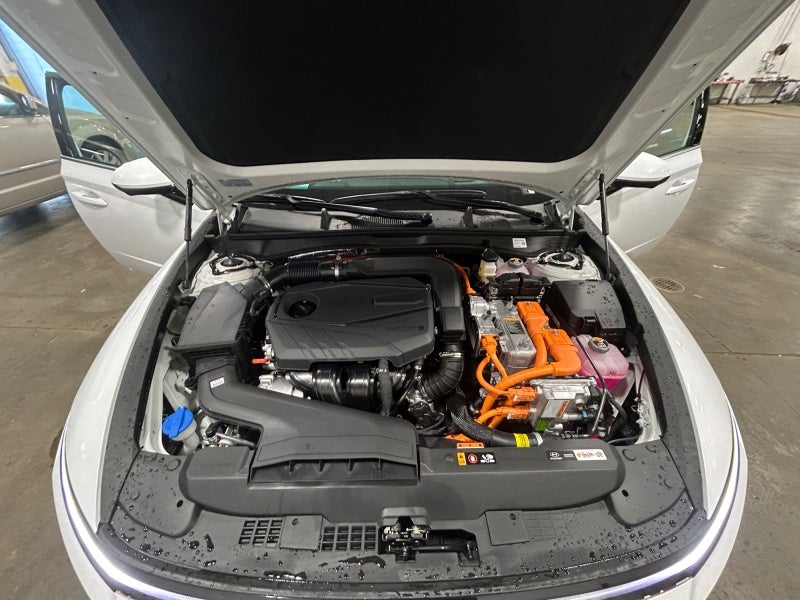 2027 Hyundai SONATA HYBRID Limited