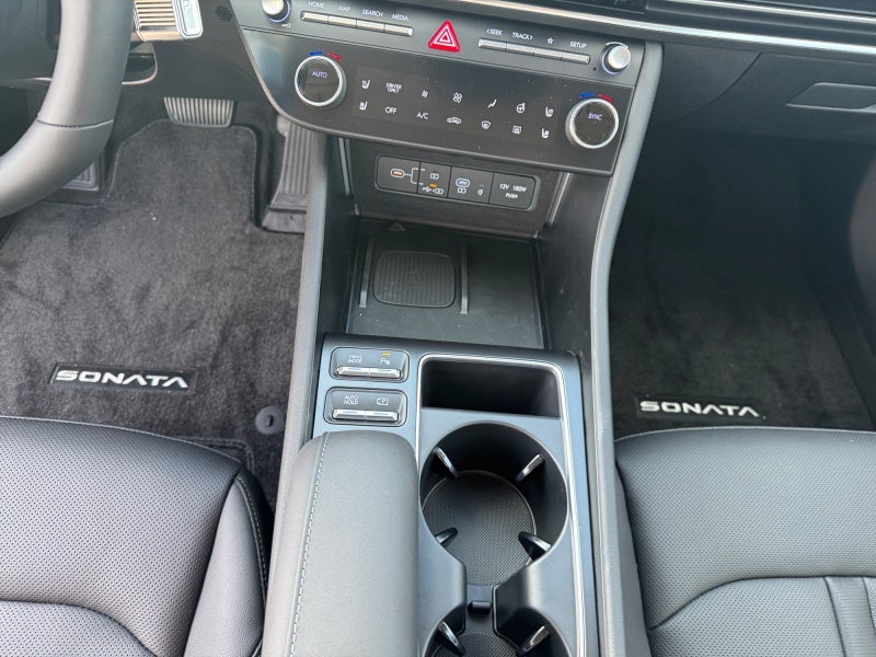 2025 Hyundai SONATA HYBRID Limited