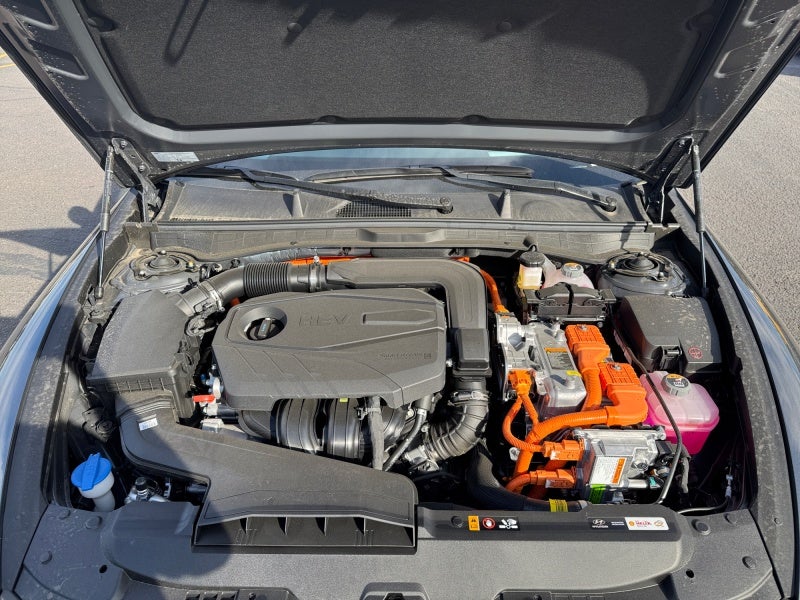 2025 Hyundai SONATA HYBRID Limited
