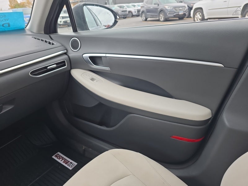 2022 Hyundai SONATA SEL