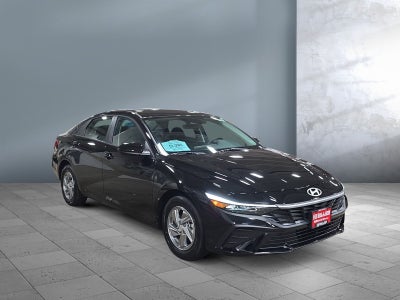 2026 Hyundai ELANTRA SE