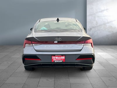 2025 Hyundai ELANTRA Limited