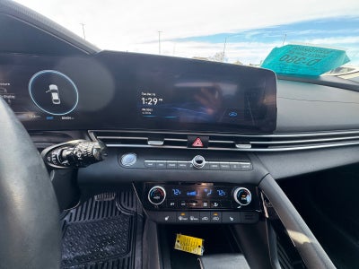 2023 Hyundai ELANTRA SEL