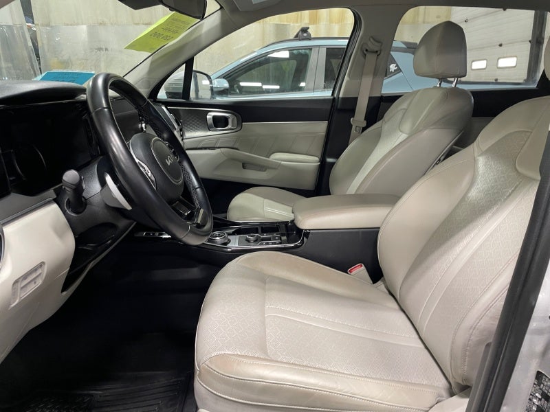 2022 Kia Sorento Plug-In Hybrid SX