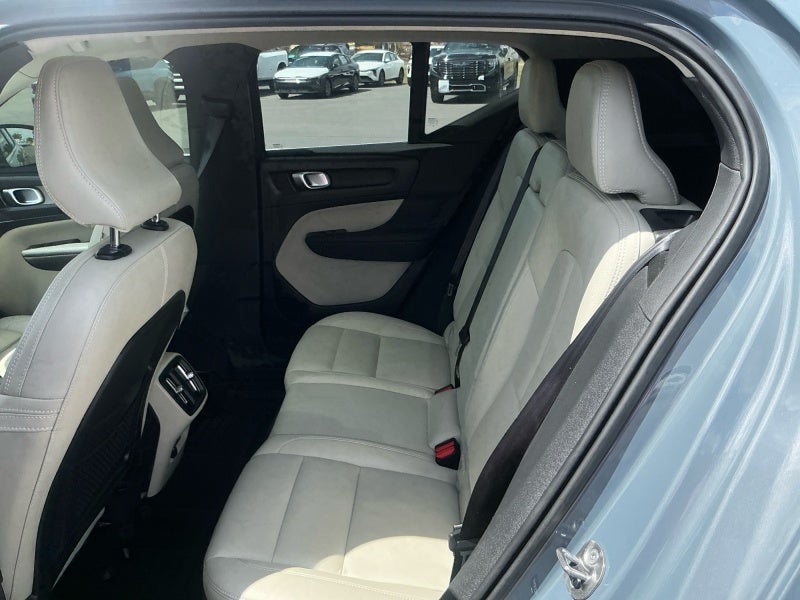 2022 Volvo XC40 Inscription