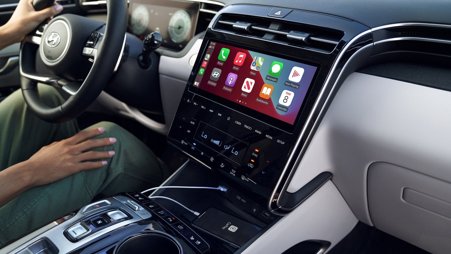 2022 Tucson Interior | Billion Hyundai Sioux Falls in Sioux Falls SD